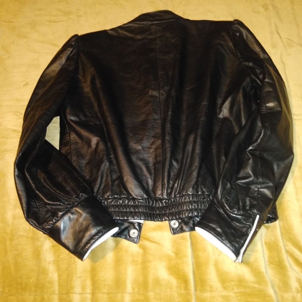 Woman's Black leather vintage jacket
